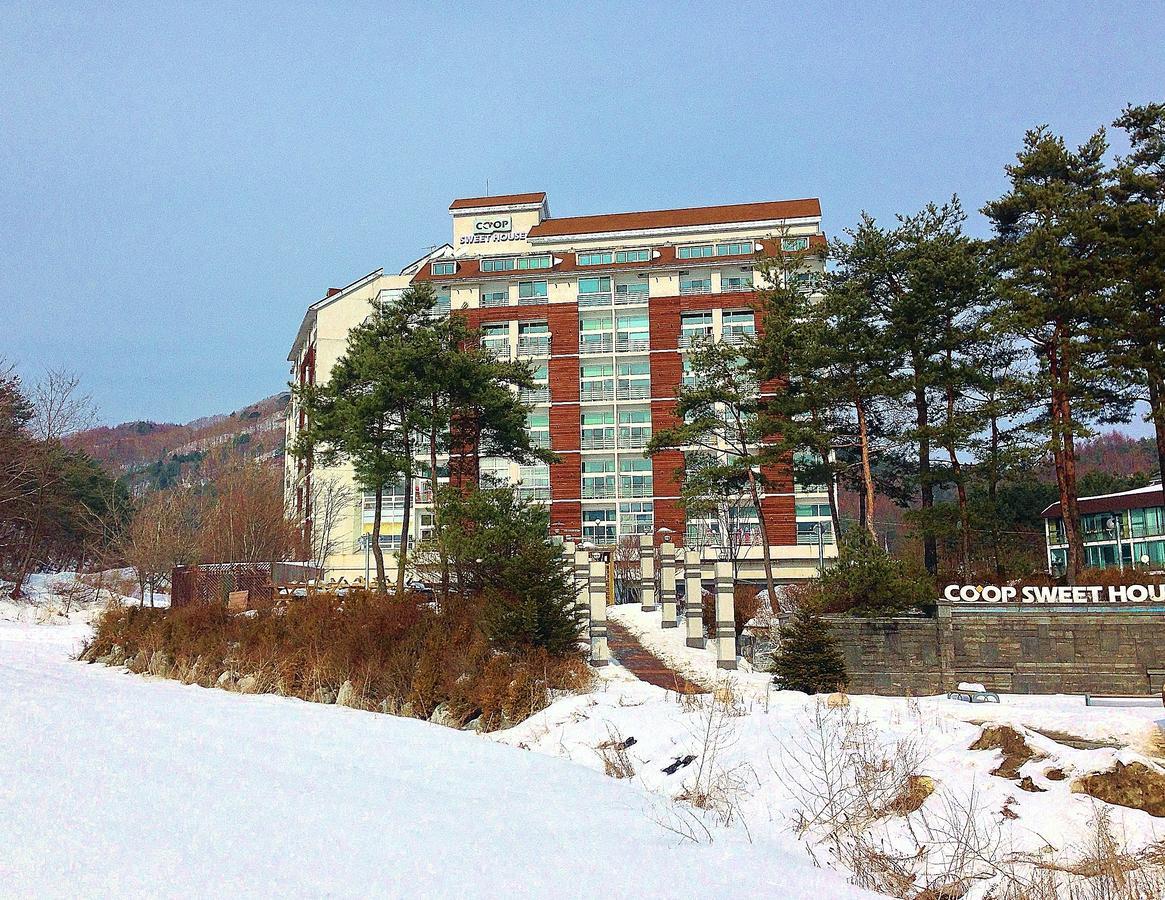 Coop Sweet House Pyeongchang Hotel Bagian luar foto